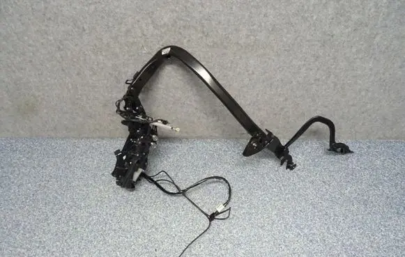 BMW 4 F32 F33 Convertible roof hinge 7401032