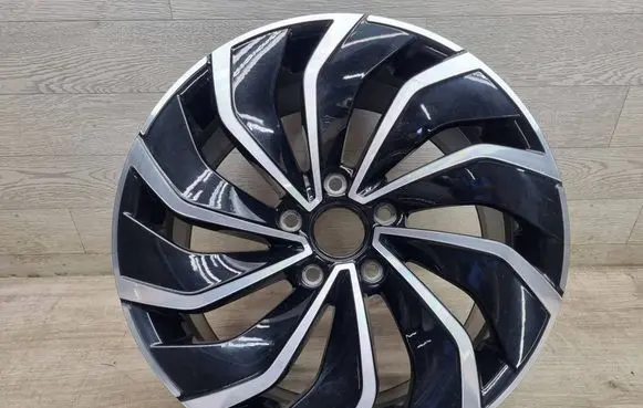 Volkswagen Golf VIII R17 alloy rim 5H0601025D