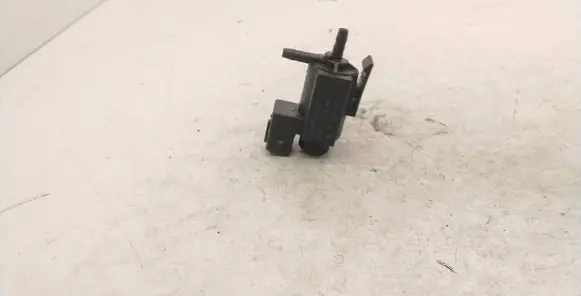 BMW 5 E60 E61 Turbo solenoid valve 72234100 1742712 01T043