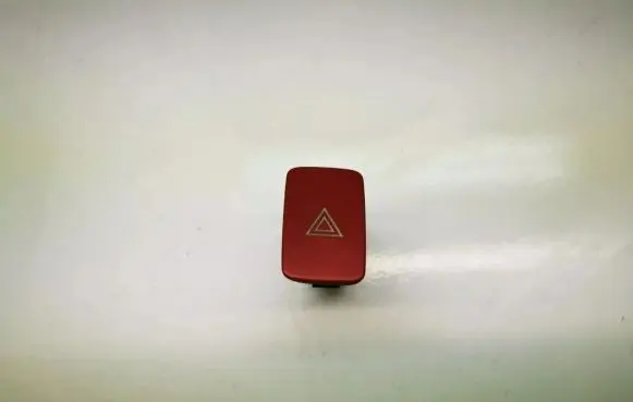 Hyundai Tucson JM Hazard light switch 937902E900