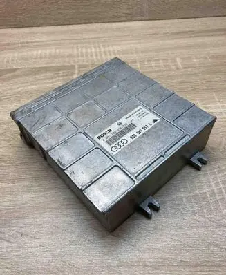 Audi A4 S4 B5 8D Engine control unit/module ECU 8D0907557C 0261203938 939
