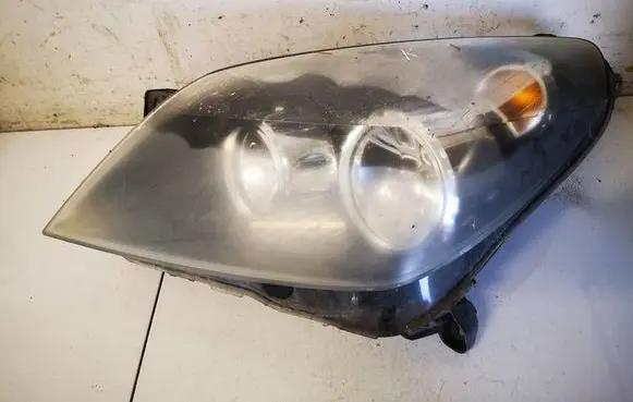 Opel Astra H Headlight/headlamp 24451032
