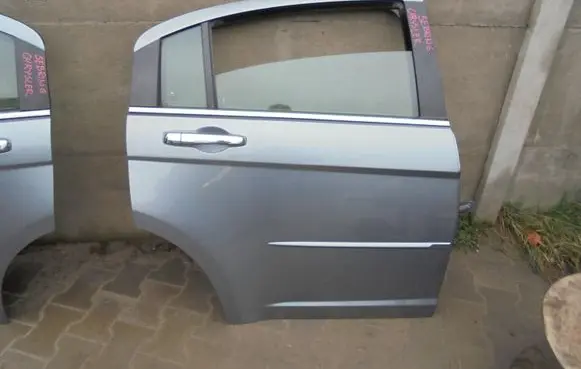 Chrysler Sebring (ST-22 - JR) Rear door