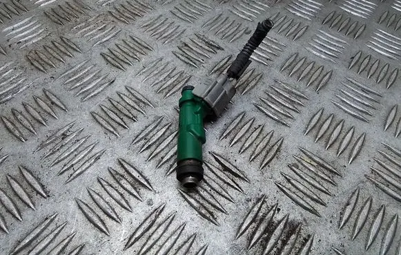 Toyota Prius (XW20) Fuel injector 2325021020