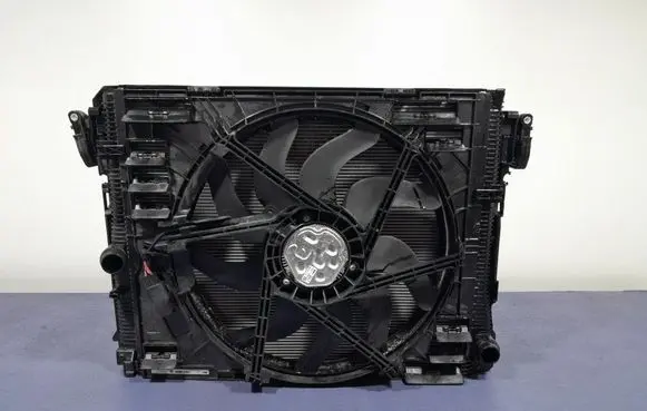 BMW Z4 E85 E86 Electric radiator cooling fan 9487777