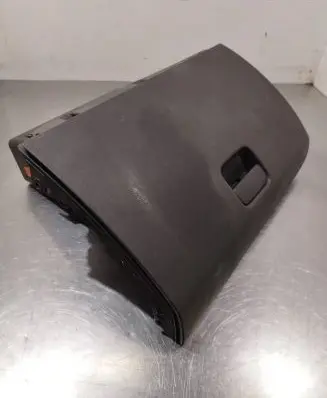 KIA Venga Glove box 845101R000