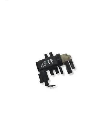 Volkswagen PASSAT B6 Turbo solenoid valve 