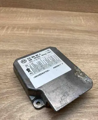 Skoda Fabia Mk1 (6Y) Airbag control unit/module 1C0909601A 5WK43123