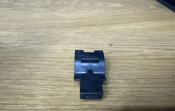 Toyota Auris 150 Windshield washer spray nozzle