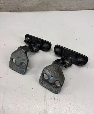 Land Rover Evoque I Rear door lower hinge BJ32228A65CB