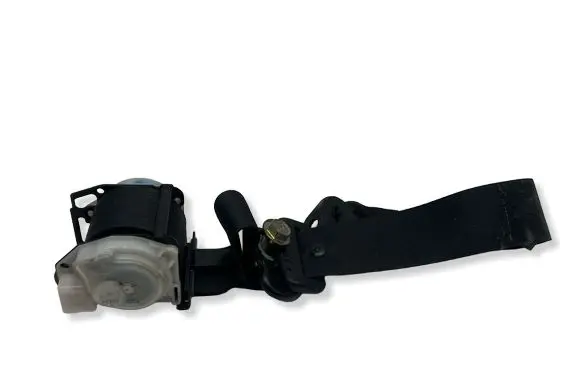 Mitsubishi Pajero Rear seatbelt N1527