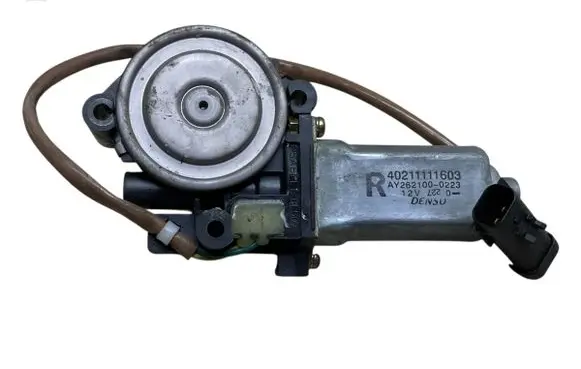 Chrysler PT Cruiser Front door window regulator motor 40211111603 AY2621000223