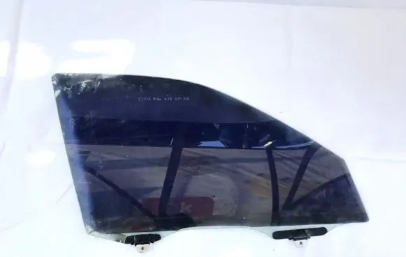 Honda Civic Front door window glass four-door
