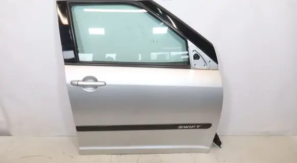 Suzuki Swift I Front door 