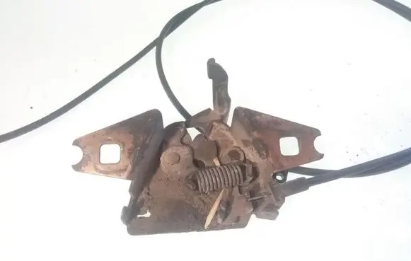 Volkswagen PASSAT B4 Engine bonnet/hood lock/catch 867823509