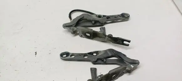 BMW X3 E83 Engine bonnet/hood hinges 3411448