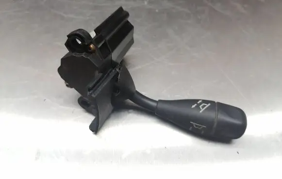 Mercedes-Benz E W211 Steering wheel adjustment handle/lever A0005453022