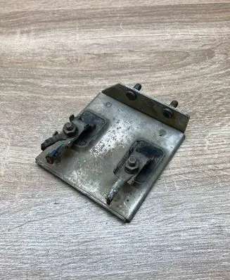 Audi A4 S4 B5 8D Coolant fan relay 8D0959493