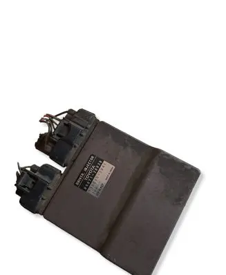 Toyota Corolla E120 E130 Fuel injection control unit/module 8987120030 1310001041