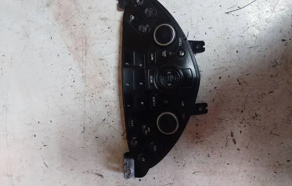 Nissan Primera Radio/GPS head unit trim 28395AV600 CSW5880C 20622233H
