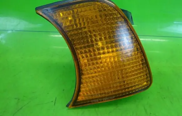 BMW 5 E34 Front indicator light 
