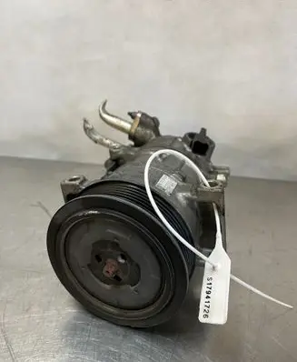 Peugeot 208 Air conditioning (A/C) compressor (pump) 9672247080