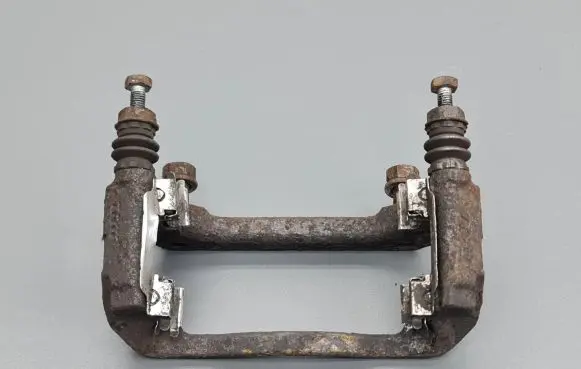 KIA Venga Front Brake Caliper Pad/Carrier 
