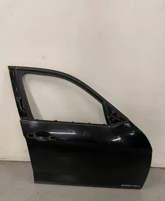 BMW X1 E84 Front door 7339358