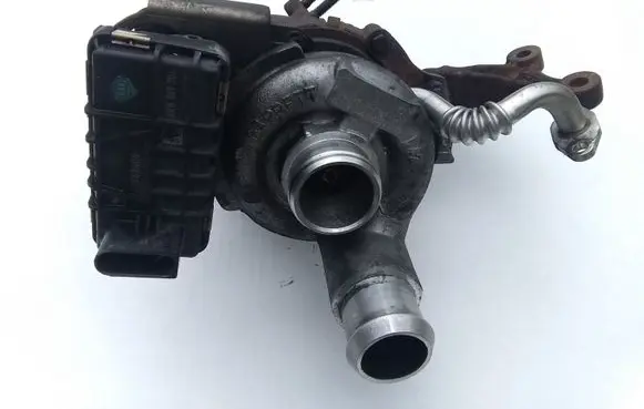 Ford Focus Turbo 7G9Q6K682BB
