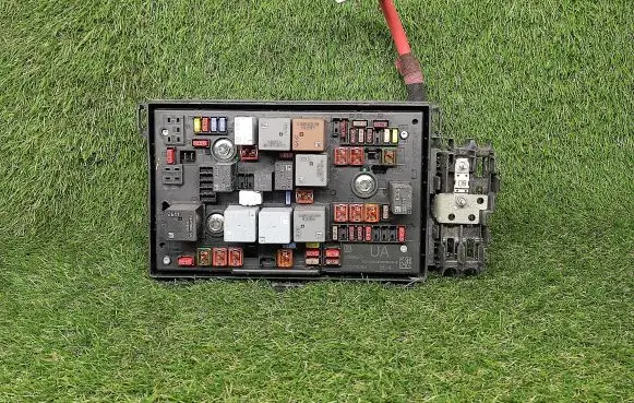 Opel Astra J Power management control unit 13368643 13368643UA
