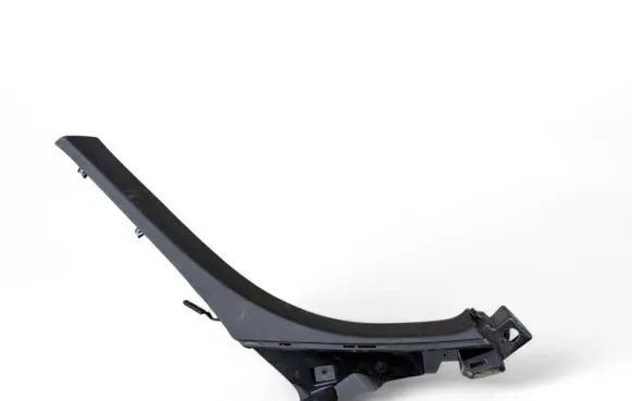 (D)pillar trim (top)