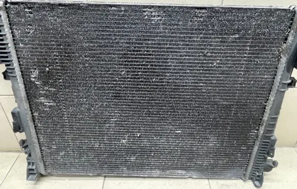 Renault Trafic II (X83) Coolant radiator 8200411166