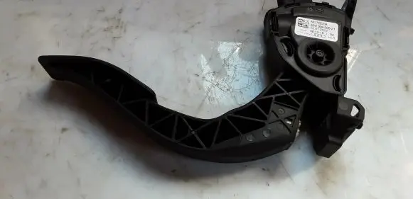 Audi A6 S6 C7 4G Accelerator throttle pedal 8K1723523A