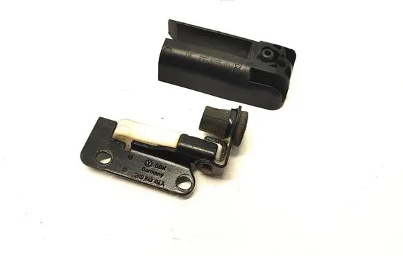Volkswagen Caddy Rear door check strap stopper 2K0843414A