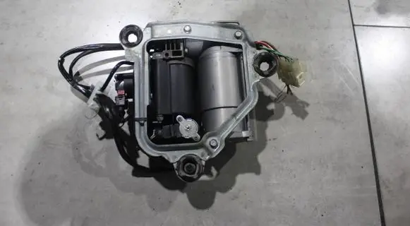BMW X5 E53 Air suspension compressor/pump 4430201921 P2462000A2000094 26071548