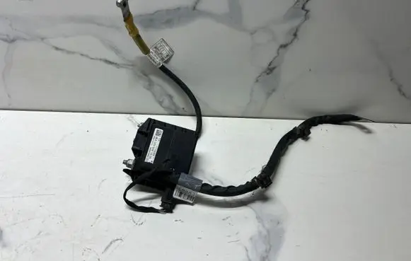 Mercedes-Benz E W213 Battery relay fuse A0009061505