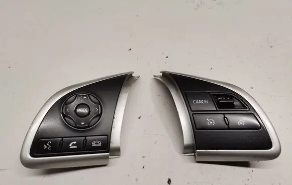 Mitsubishi Outlander Steering wheel buttons/switches 8602A111 8616A037