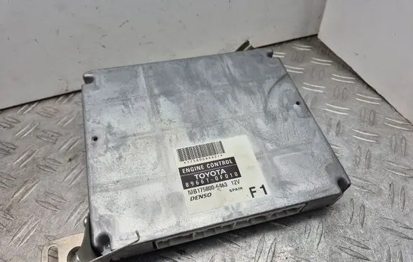 Toyota Corolla Verso AR10 Engine control unit/module 896610F010 MB1758006463