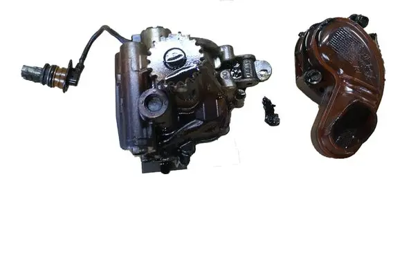 Nissan Juke I F15 Oil pump