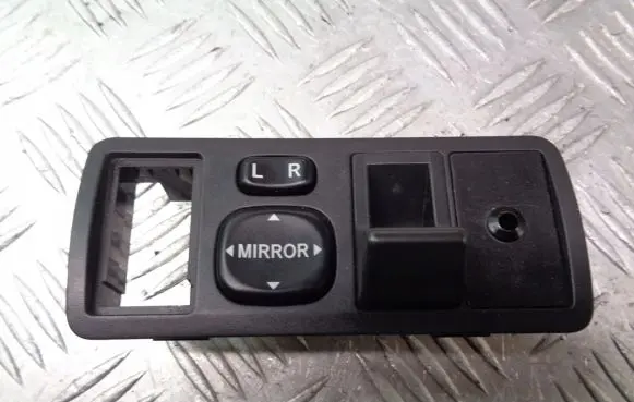 Toyota Corolla E120 E130 Wing mirror switch