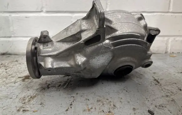 Gearbox transfer box case