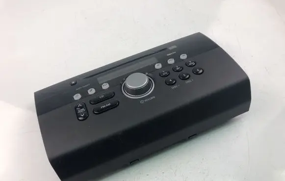 Suzuki Swift I Radio/CD/DVD/GPS head unit FC028159B