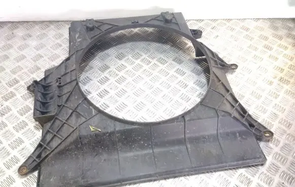 Iveco Daily 35 - 40.10 Radiator cooling fan shroud 500347173