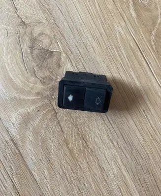 BMW 5 E39 Electric window control switch 8368974