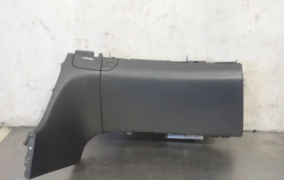 Mercedes-Benz E W211 Glove box