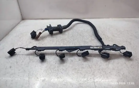 BMW X5 E70 Fuel injector wires 7808245 780824506