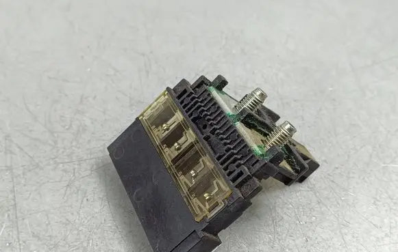 Subaru Outback (BS) Positive wiring loom 