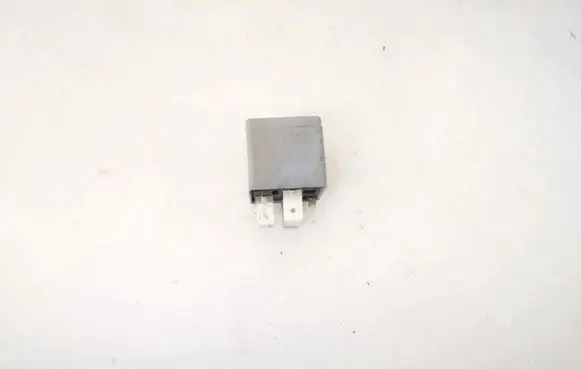 Skoda Octavia Mk1 (1U) Other relay 1j0906381a v23134-b63-x396