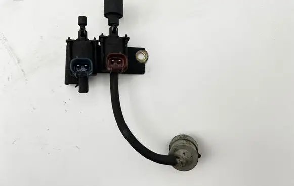 Toyota Land Cruiser (J120) Turbo solenoid valve