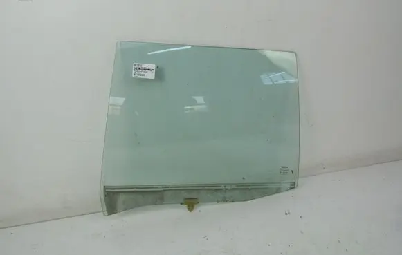 Nissan Primera Rear door window glass 